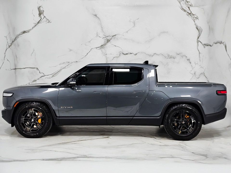 2022 Rivian R1T