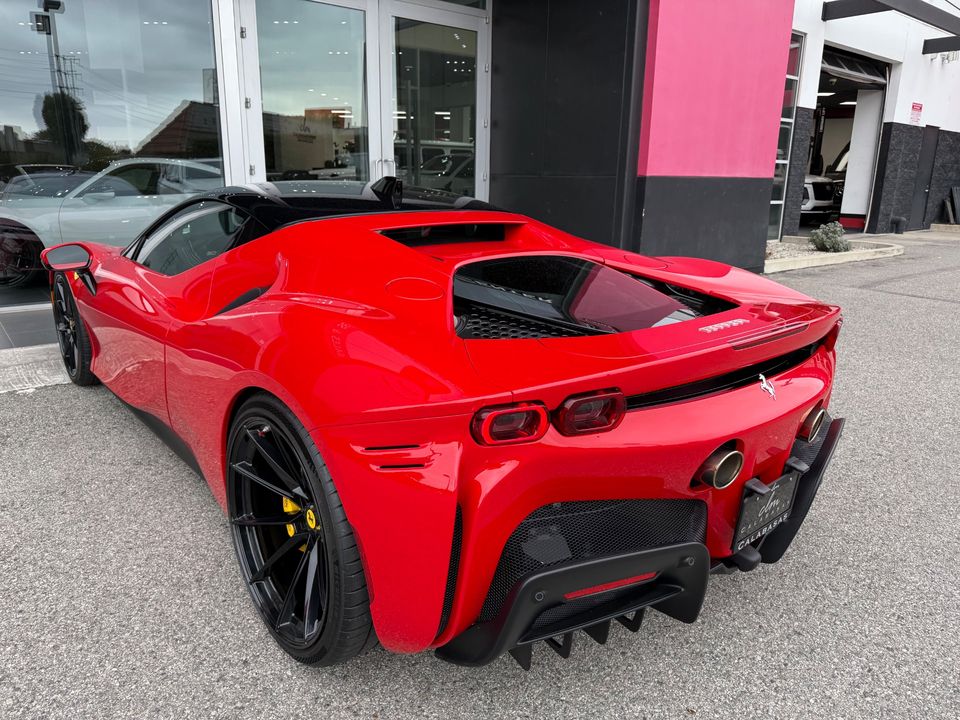2022 Ferrari SF90 Stradale