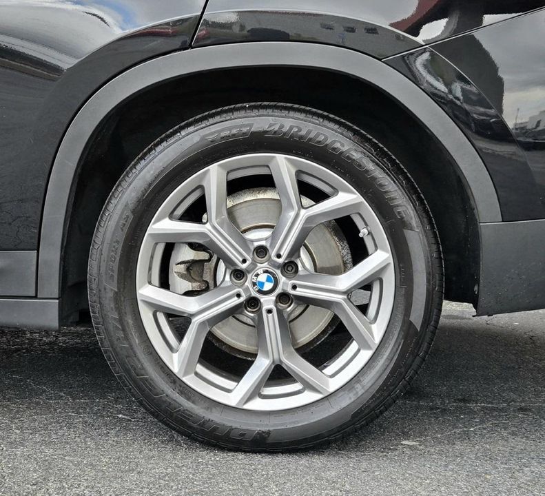 2023 BMW X4