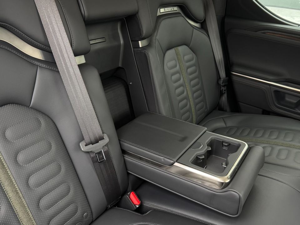 2024 Rivian R1T