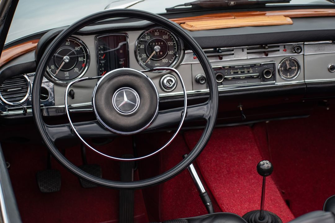 1968 Mercedes-Benz 250SL