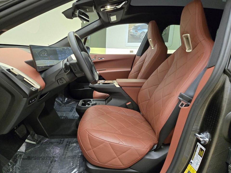 2023 BMW iX