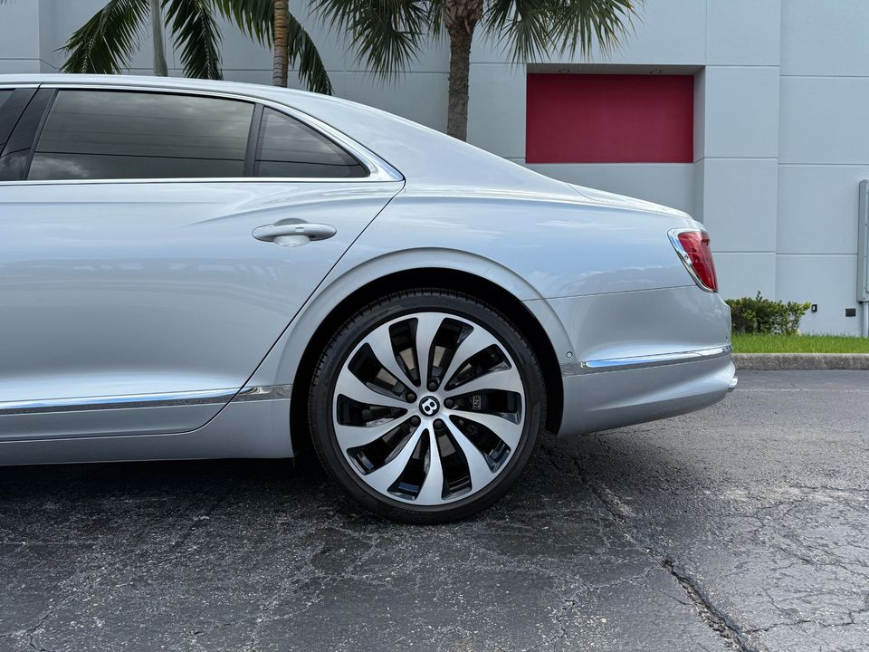 2022 Bentley Flying Spur