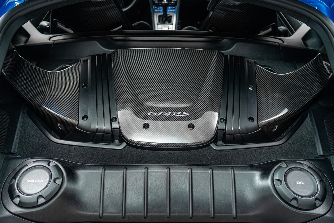 2023 Porsche 718 Cayman