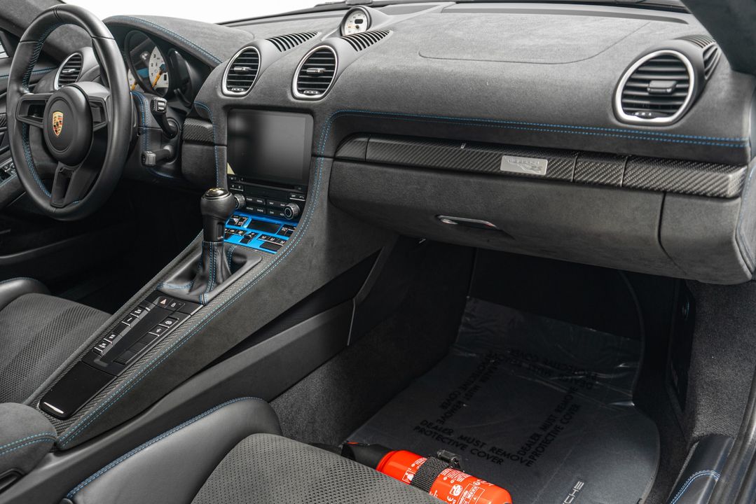 2023 Porsche 718 Cayman