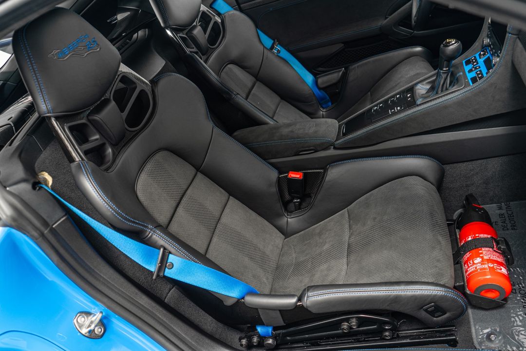 2023 Porsche 718 Cayman