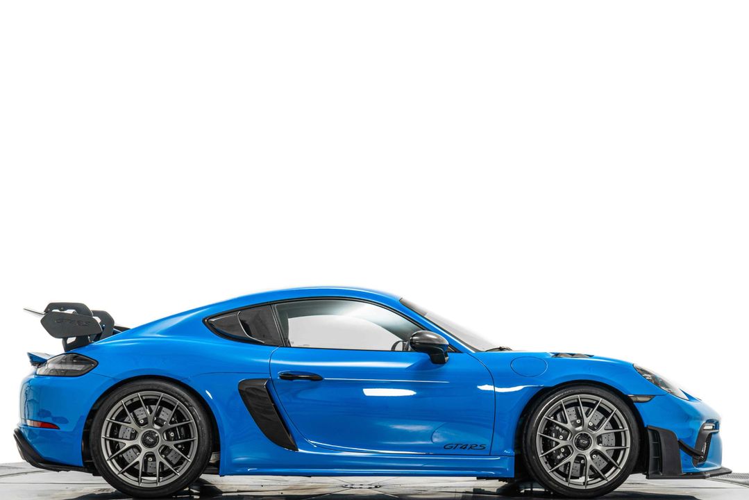 2023 Porsche 718 Cayman