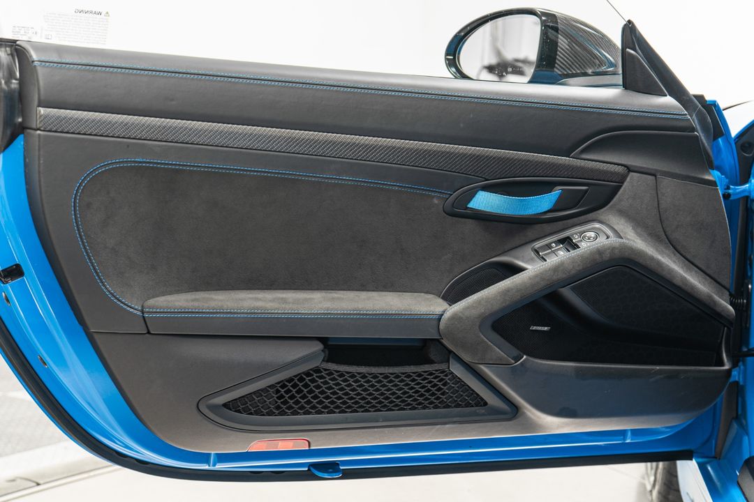 2023 Porsche 718 Cayman