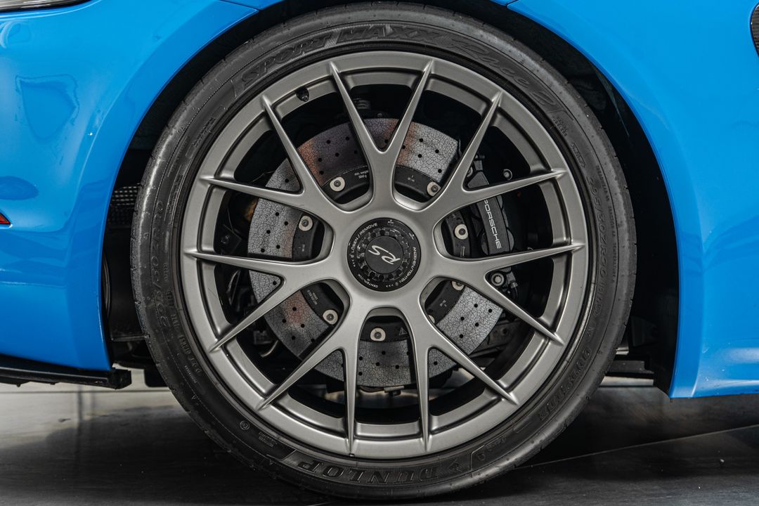 2023 Porsche 718 Cayman