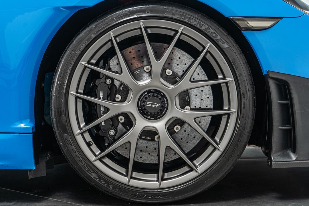 2023 Porsche 718 Cayman