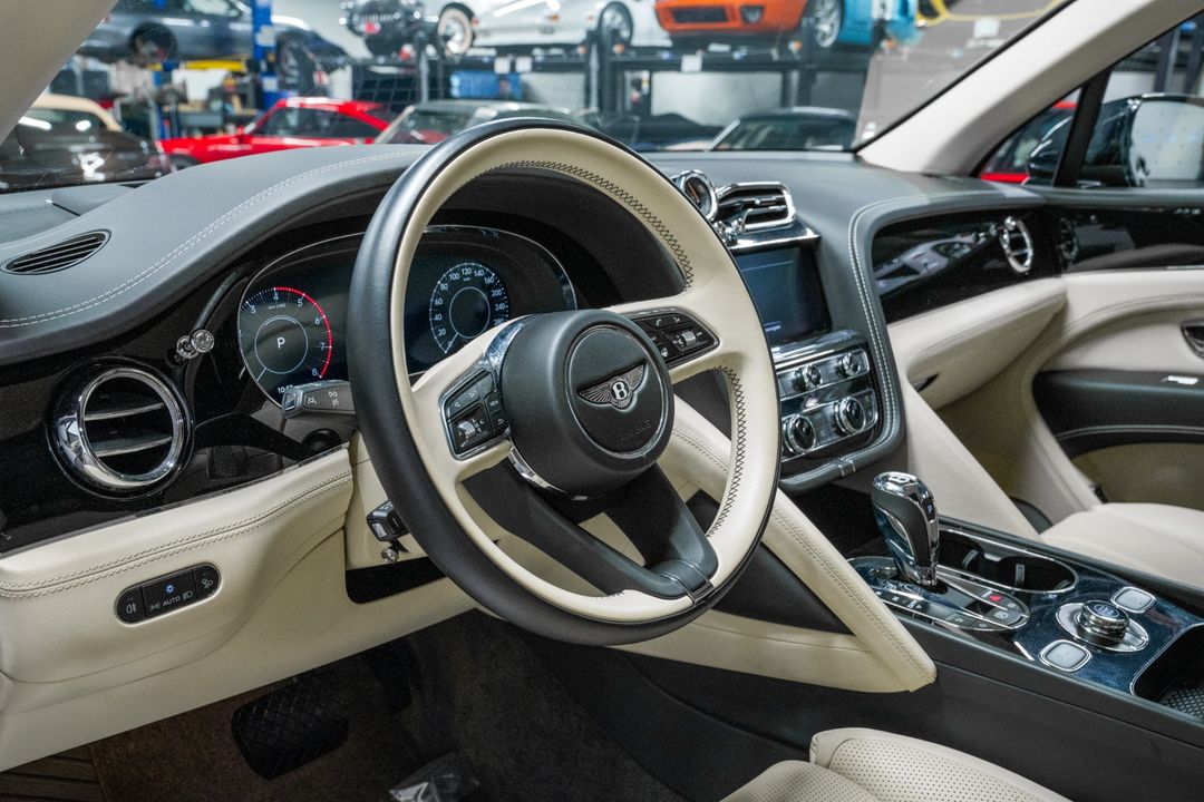 2024 Bentley Bentayga
