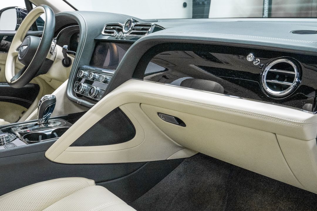 2024 Bentley Bentayga