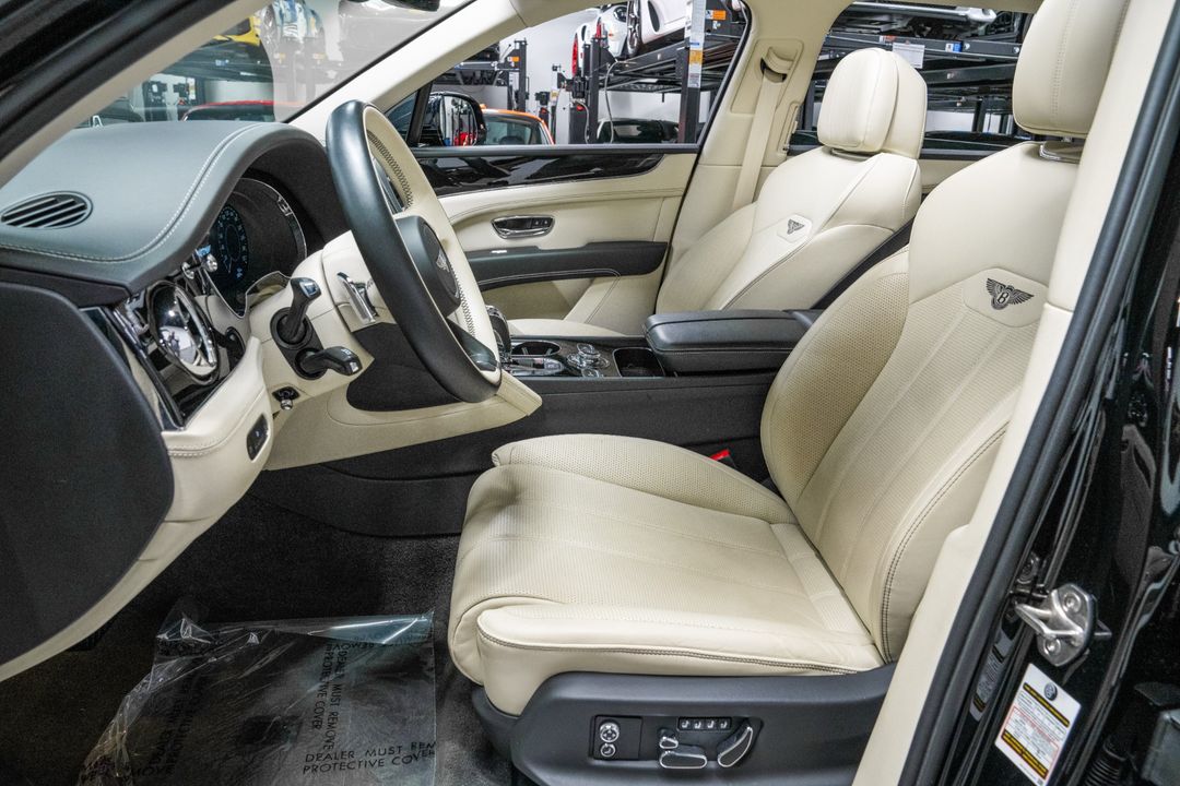 2024 Bentley Bentayga