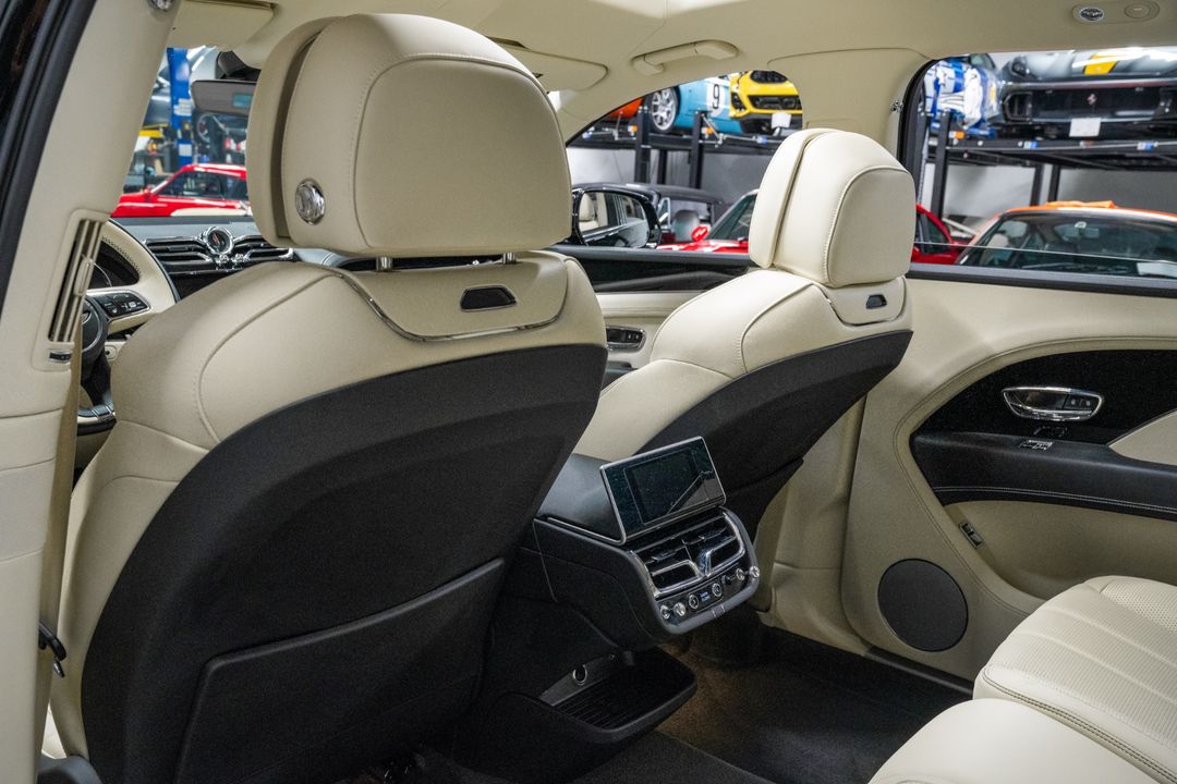2024 Bentley Bentayga
