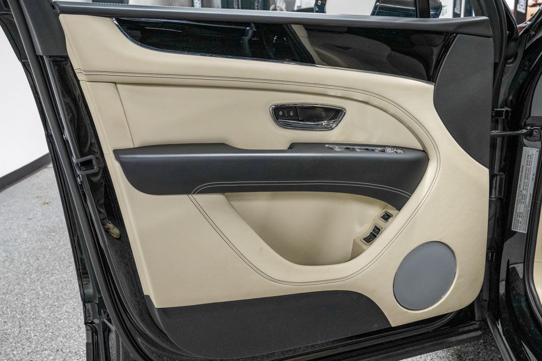2024 Bentley Bentayga