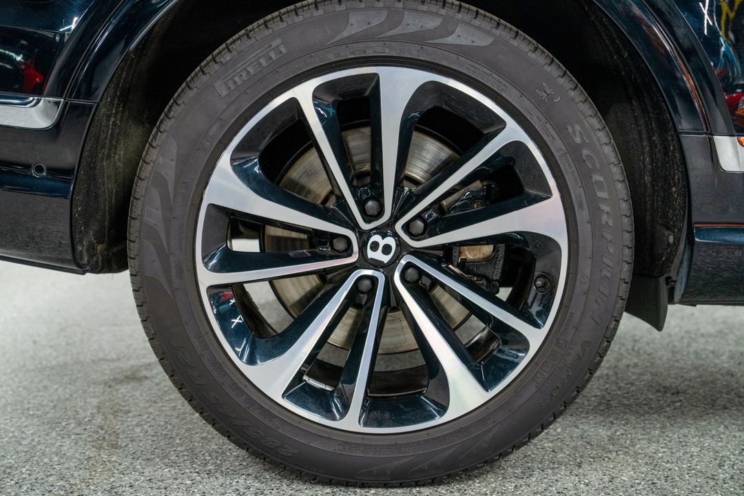 2024 Bentley Bentayga
