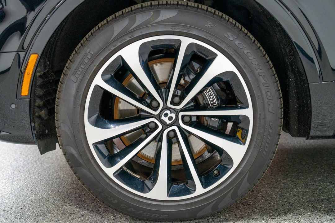 2024 Bentley Bentayga