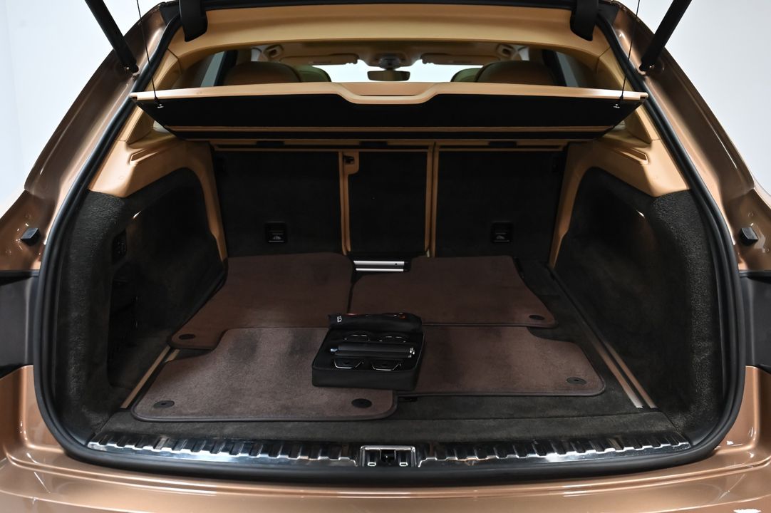 2017 Bentley Bentayga