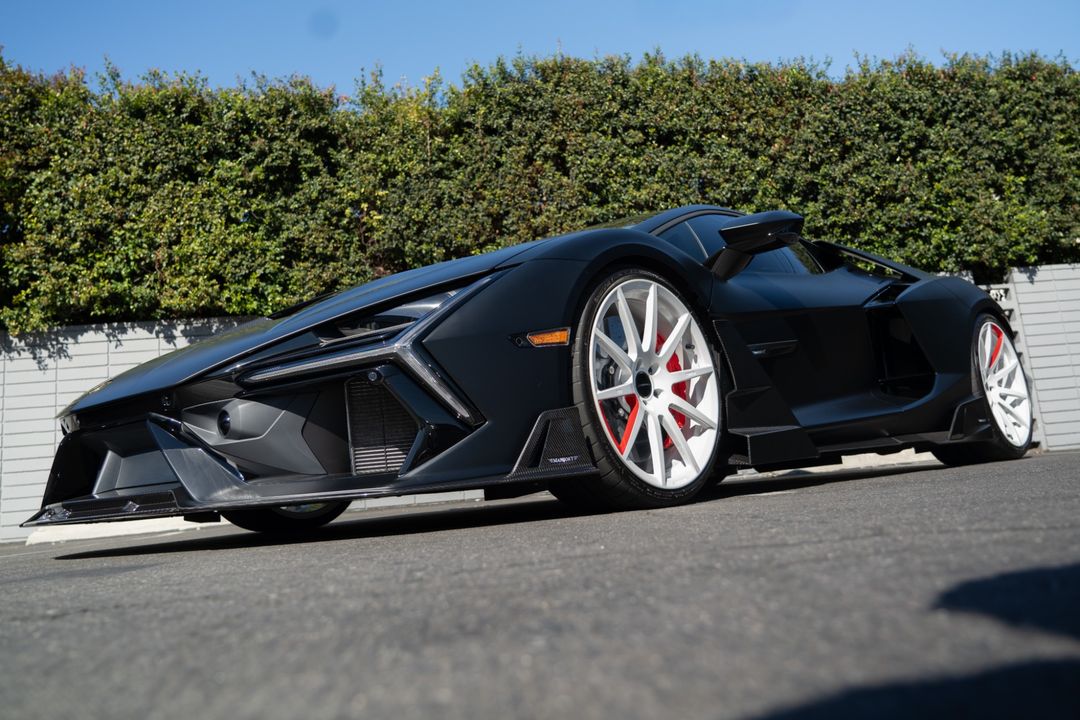 2024 Lamborghini Revuelto
