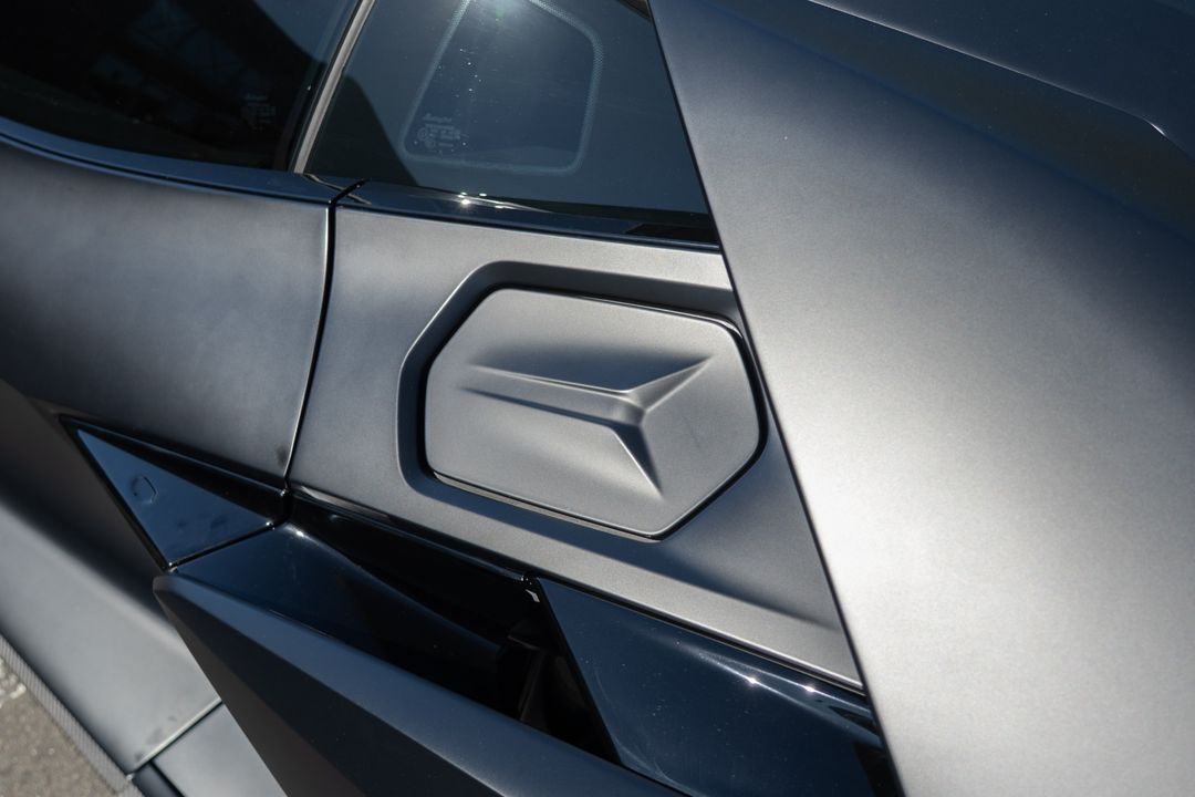 2024 Lamborghini Revuelto