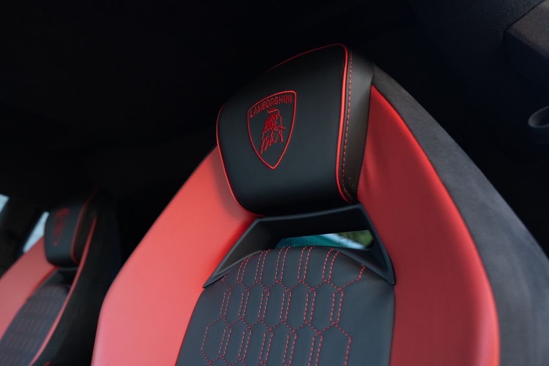 2024 Lamborghini Revuelto