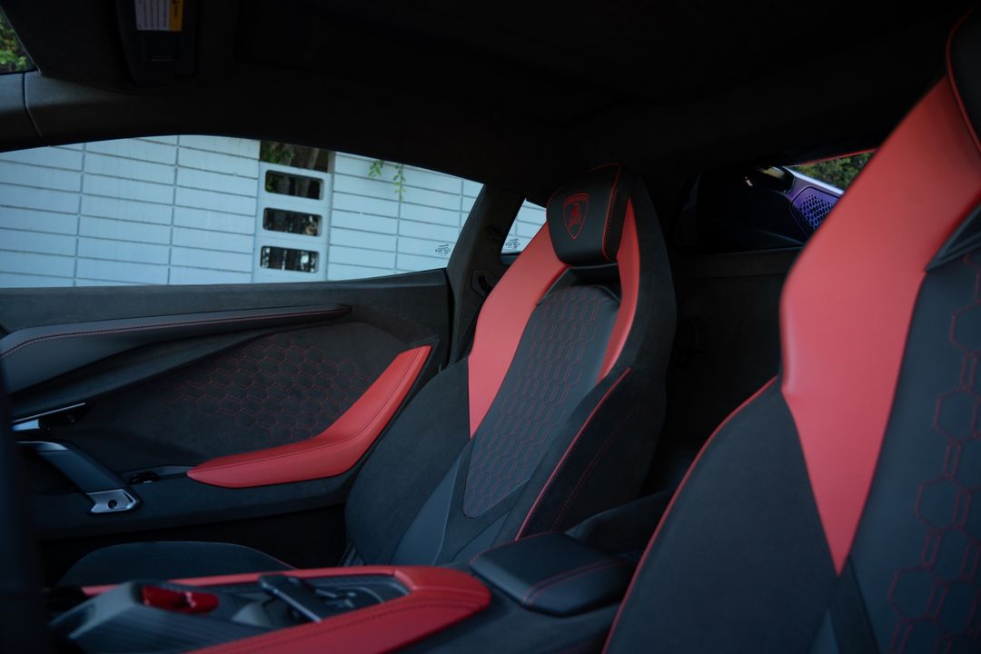 2024 Lamborghini Revuelto