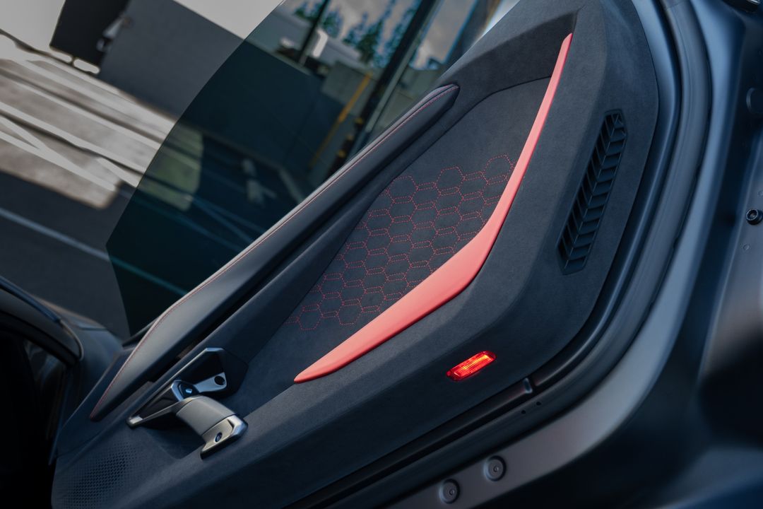 2024 Lamborghini Revuelto