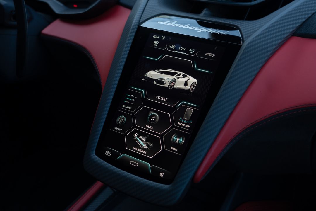 2024 Lamborghini Revuelto