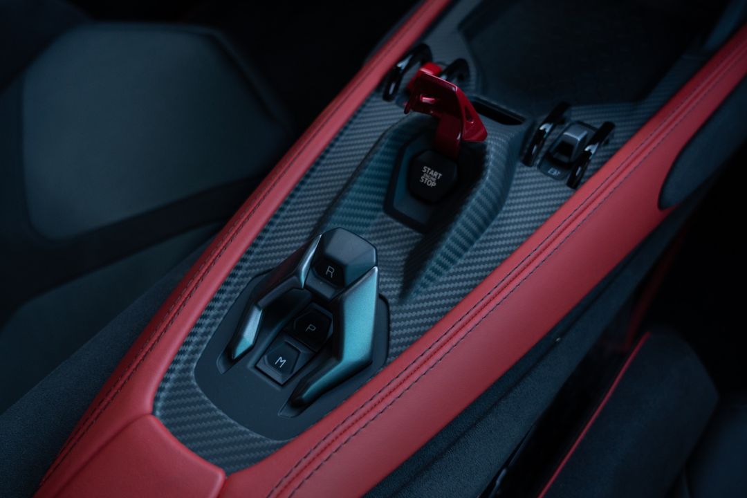 2024 Lamborghini Revuelto