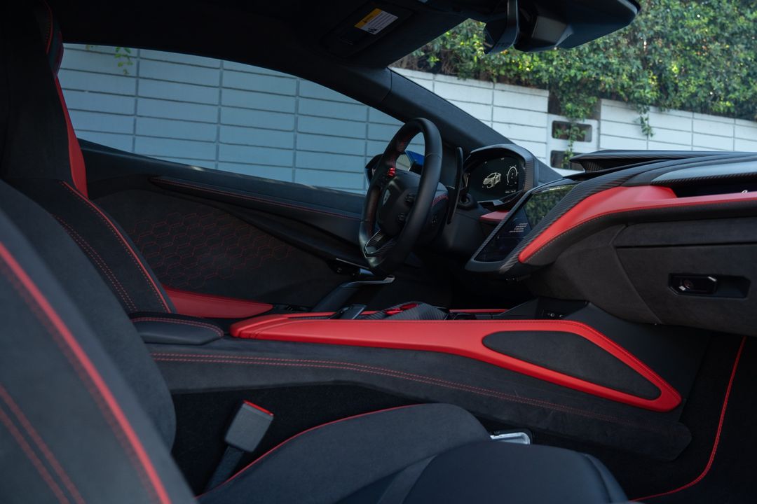 2024 Lamborghini Revuelto