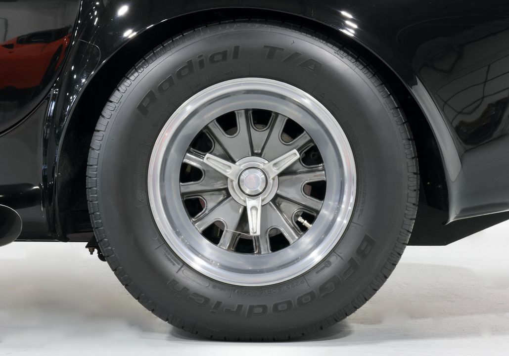 1965 Superformance Shelby Cobra 427