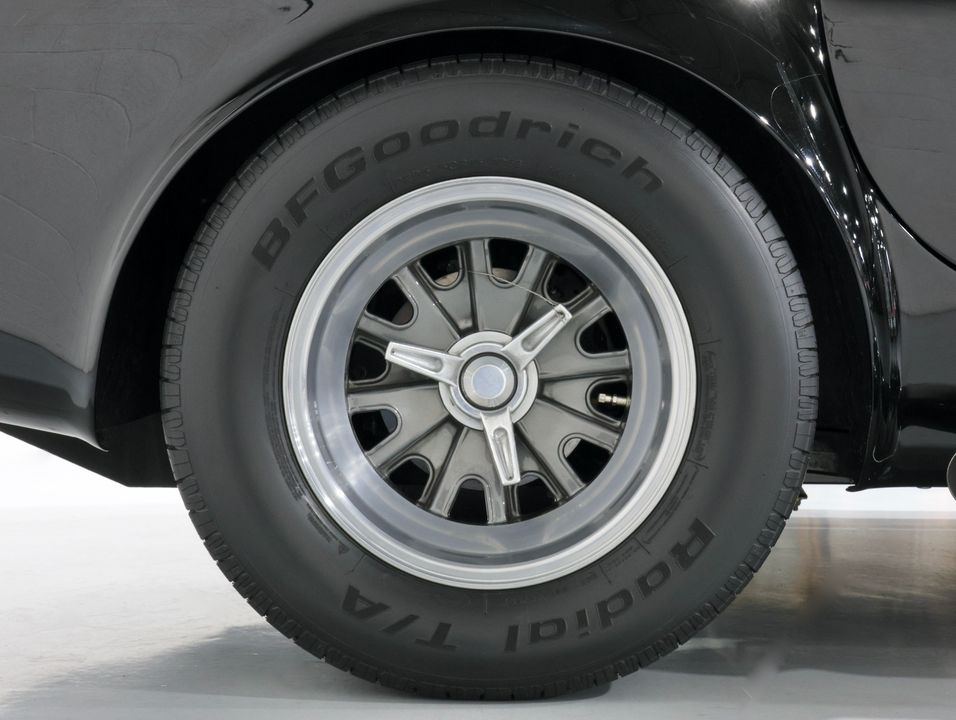 1965 Superformance Shelby Cobra 427
