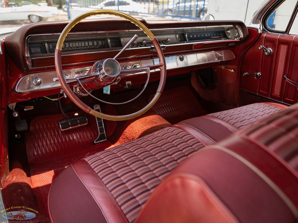 1962 Pontiac Bonneville Sport 2 Door Hardtop