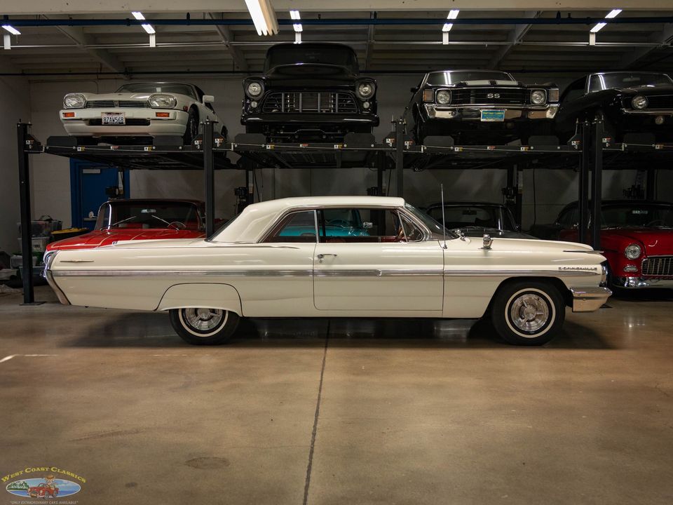 1962 Pontiac Bonneville Sport 2 Door Hardtop