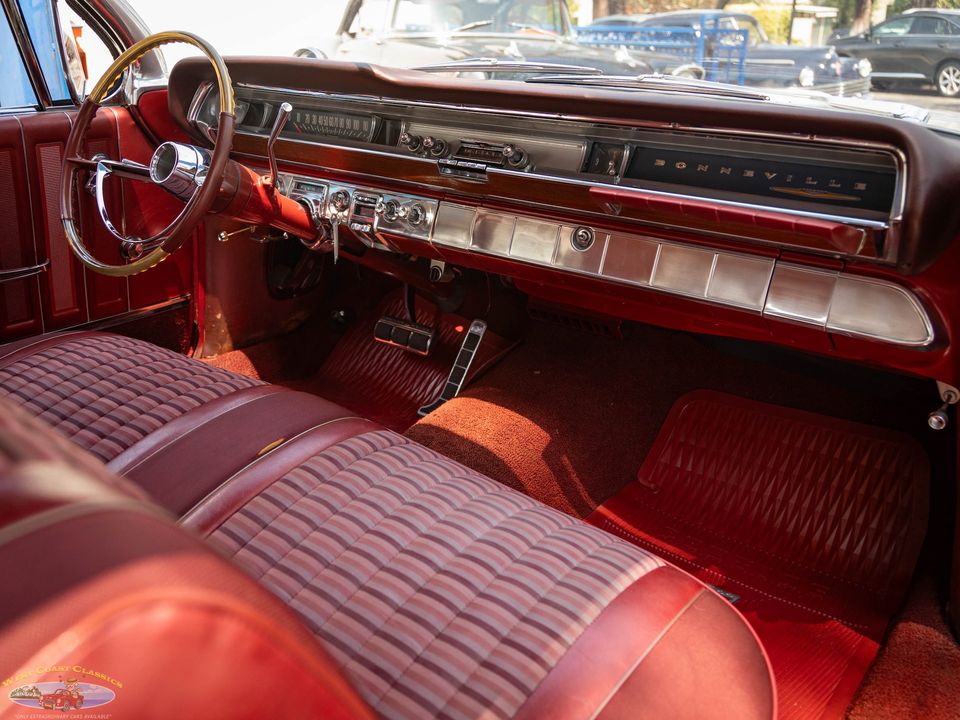 1962 Pontiac Bonneville Sport 2 Door Hardtop