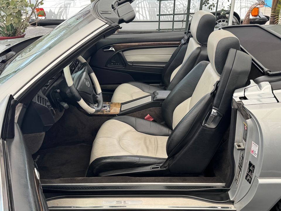 2002 Mercedes-Benz SL-Class