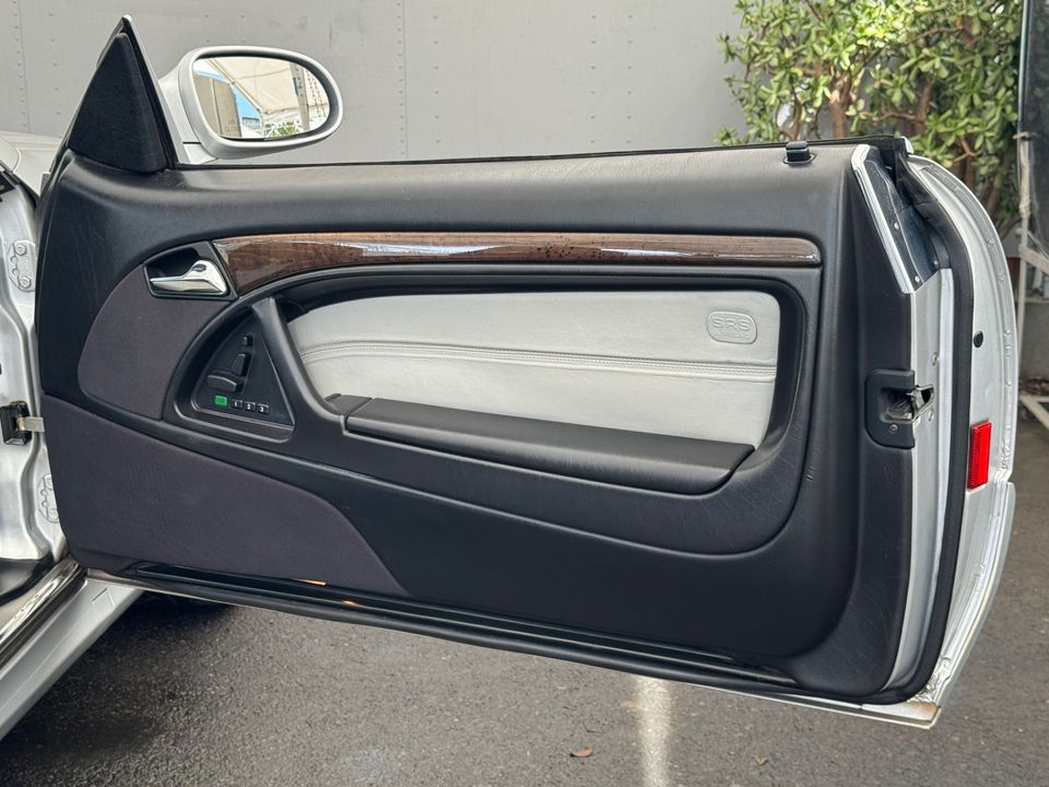 2002 Mercedes-Benz SL-Class