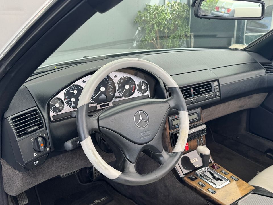 2002 Mercedes-Benz SL-Class