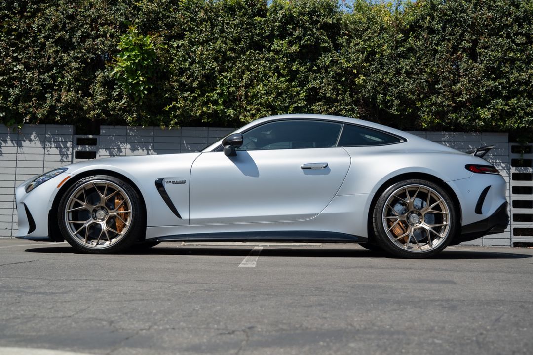 2025 Mercedes-Benz AMG GT