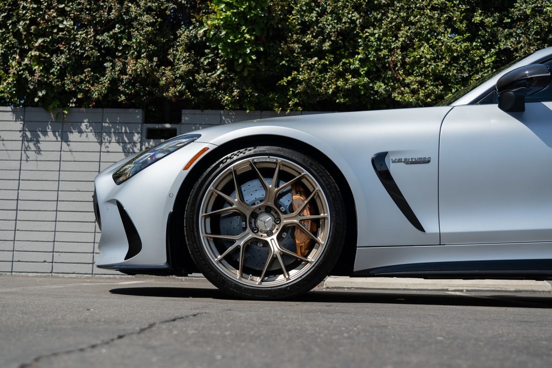 2025 Mercedes-Benz AMG GT