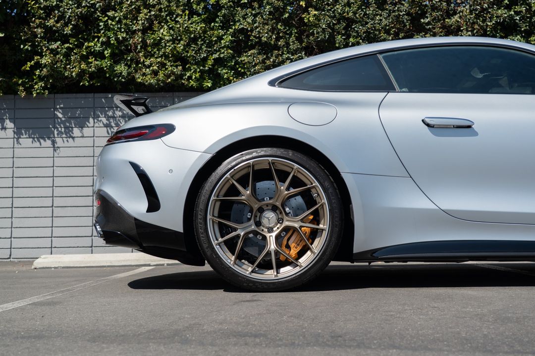 2025 Mercedes-Benz AMG GT