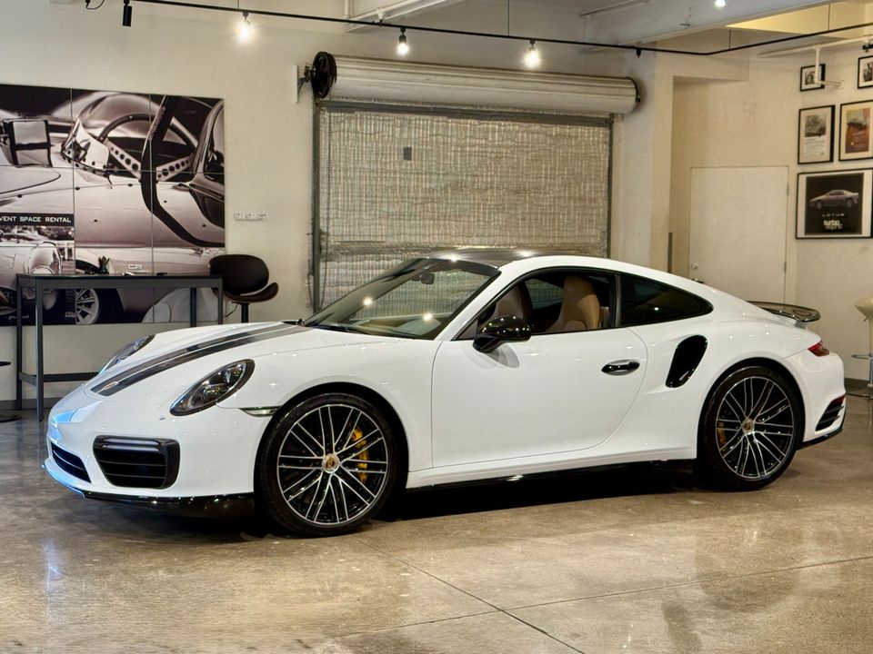 2017 Porsche 911 Turbo S