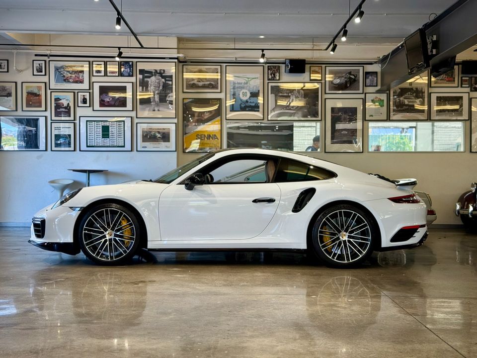 2017 Porsche 911 Turbo S