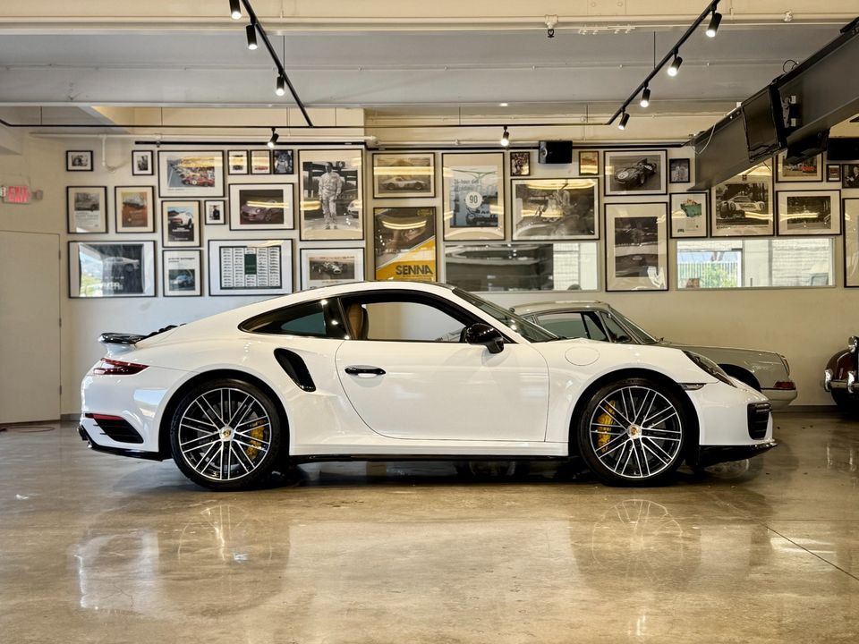 2017 Porsche 911 Turbo S