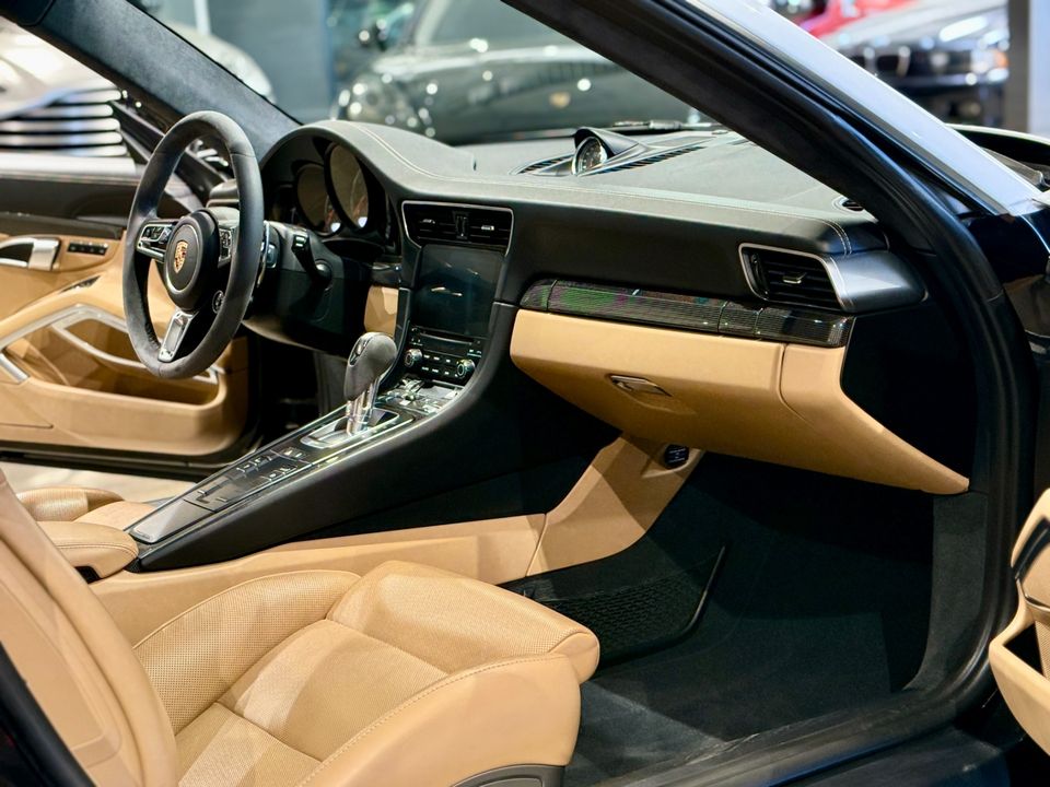 2017 Porsche 911 Turbo S