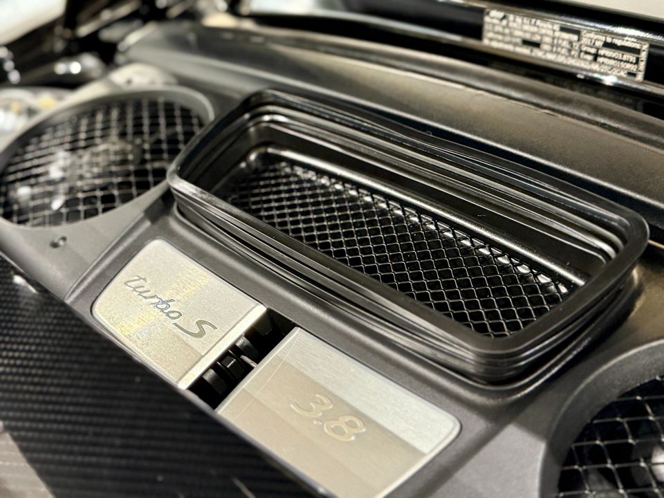 2017 Porsche 911 Turbo S