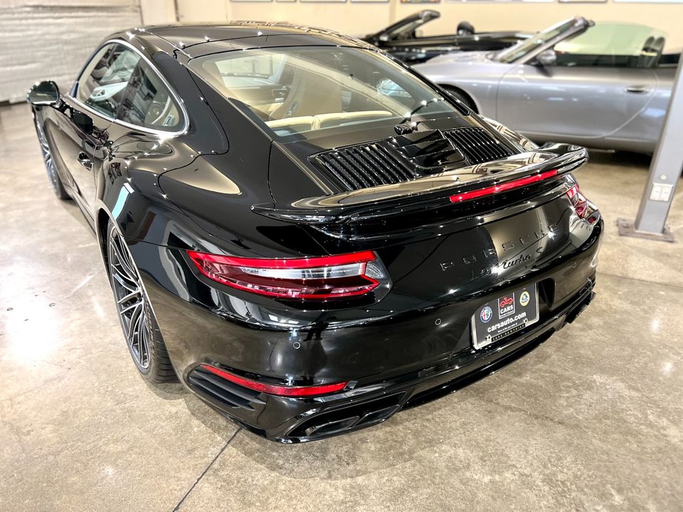 2017 Porsche 911 Turbo S