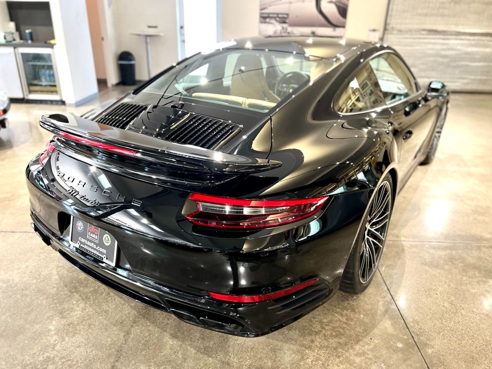 2017 Porsche 911 Turbo S