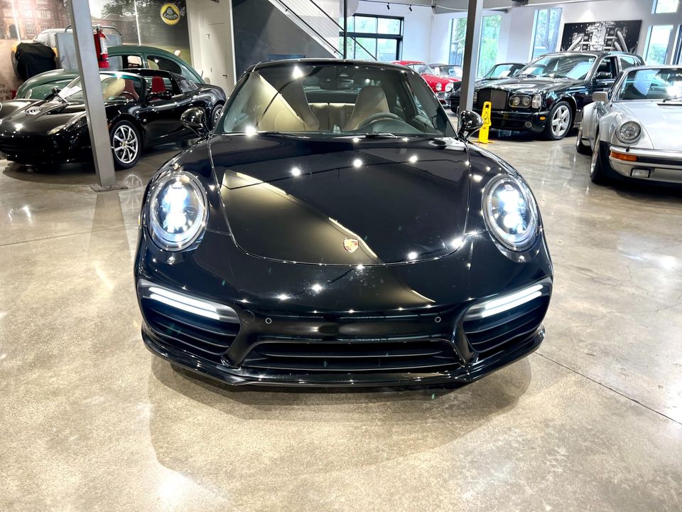 2017 Porsche 911 Turbo S