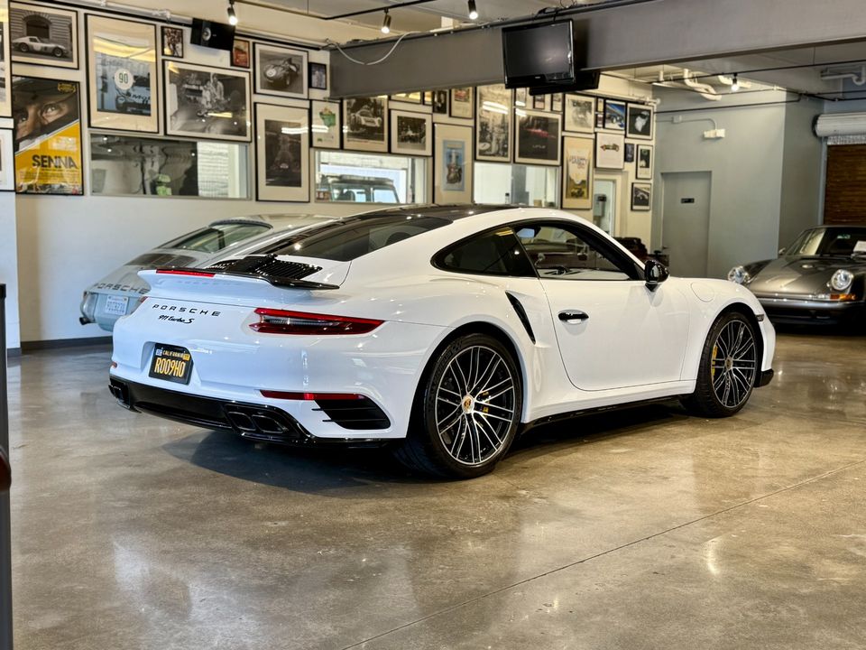 2017 Porsche 911 Turbo S